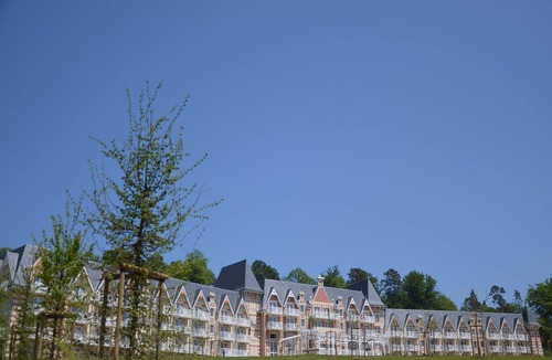 Bagnoles-de-l'Orne Apartment | Bagnoles Escape Near Natural Park