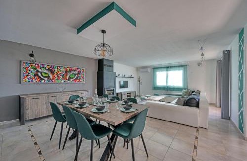 Joyeuse House | Barbouillet - Maison avec piscines partagées