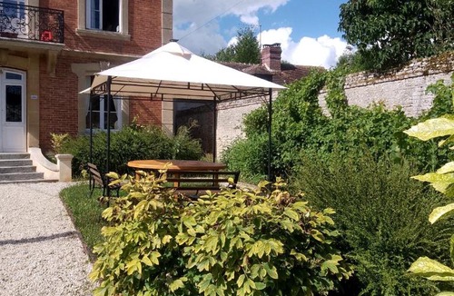 Coulonces Bed & Breakfast | BB des 6 arcs"