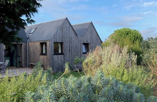 Saint-Guenole House | Beach House Pors Carn
