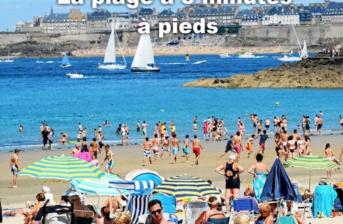 Dinard Apartment | Beau T2 Duplex Hyper Centre 400m Plage Calme Wifi