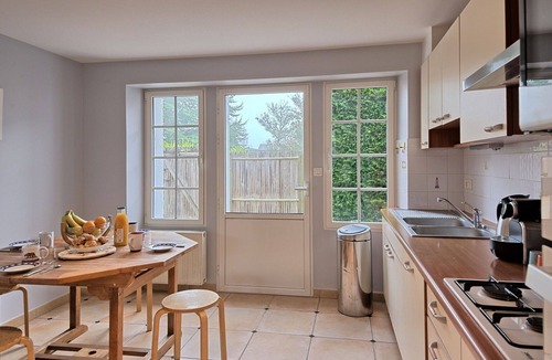 Le Pouliguen House | Beautiful apartment in villa for 8 guests with WIFI and terrace
