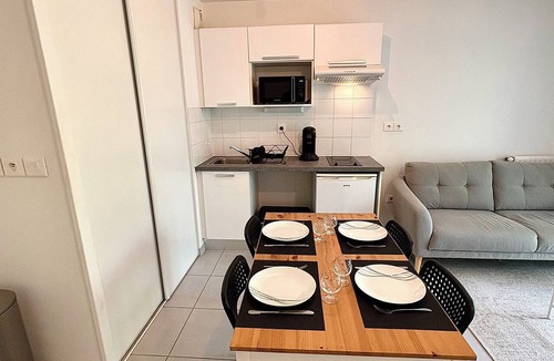 La Bottiere Apartment | Beautiful apartment with terrace in central Nantes