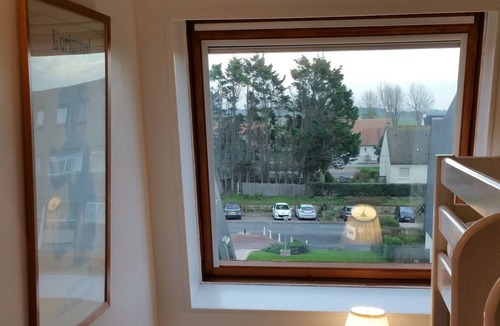 Bernieres-sur-Mer Apartment | Beautiful bright duplex 60m2 direct access landing beach