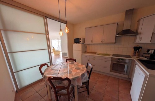 Jard-sur-Mer Apartment | Beautiful city center apartment with terrace