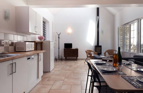 Le Mesnil-Patry House | Beautiful villa for 5 people with WIFI, TV and terrace