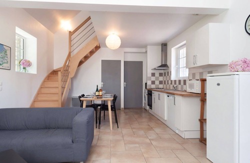 Le Mesnil-Patry House | Beautiful villa for 5 people with WIFI, TV and terrace