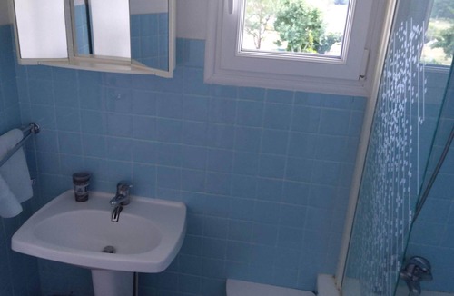 Ambrieres-les-Vallees Apartment | Bed and breakfast in a peaceful location 100 m from the vélofrancette greenway