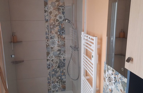 Saint-Firmin-des-Pres Bed & Breakfast | Bed and Breakfast 'Chambre D'hôtes Des Bleuets'