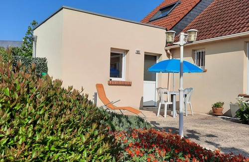 Saint-Firmin-des-Pres Bed & Breakfast | Bed and Breakfast 'Chambre D'hôtes Des Bleuets'