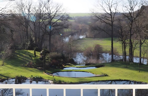 May-sur-Orne Bed & Breakfast | Bed and Breakfast 'Chambre Familiale'