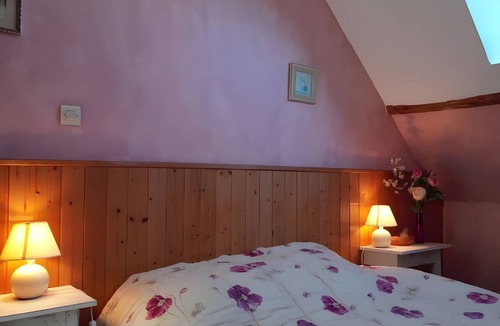 Courcemont Bed & Breakfast | Bed and Breakfast 'La Rivetière - Chambre Les Mésanges' with Shared Terrace, Shared Garden and Wi-Fi