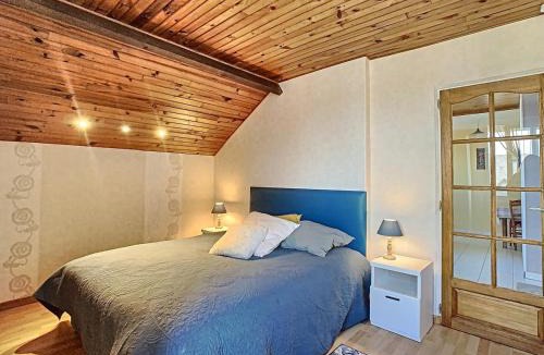 Saint-Martin de Brehal Apartment | Bellevue - appartement 4 personnes vue mer