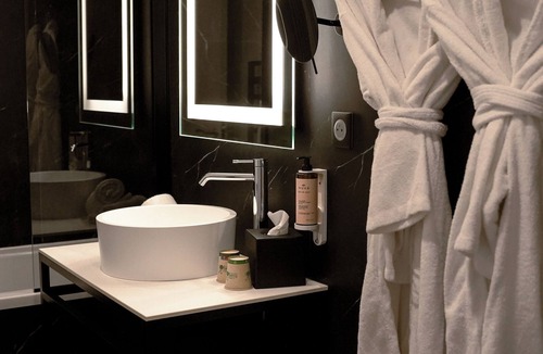 Bois-Guillaume Hotel | Best Western Plus Le Conquerant Rouen Nord
