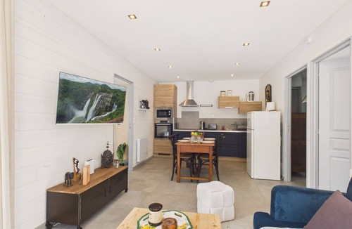 Le Tour-du-Parc House | Between Gulf and ocean, garden home for 4