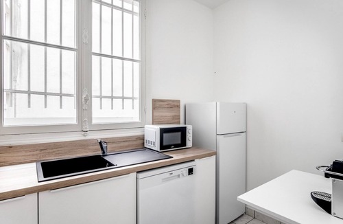 Ternes Apartment | Blueground | Arc de Triomphe, nr Elysées Palace