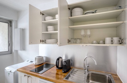 Grenelle Apartment | Blueground | La Motte-Picquet Grenelle, near shops