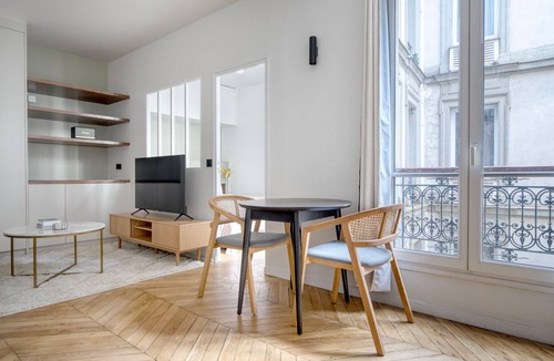 Saint-Merri Apartment | Blueground | Le Marais - Saint-Paul, nr river