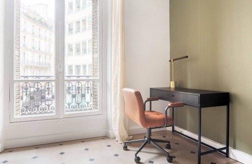 Faubourg-du-Roule Apartment | Blueground | Miromesnil, elev, nr Champs Elysées