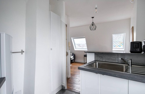 Faubourg-du-Roule Apartment | Blueground | Miromesnil, nr park & offices