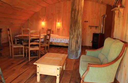 Tanis House | Bois de bouc
