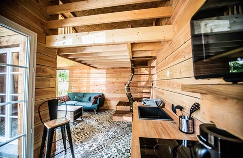 Saint-Leonard-des-Bois Ski Chalet | Bon Air club Alpes Mancelles