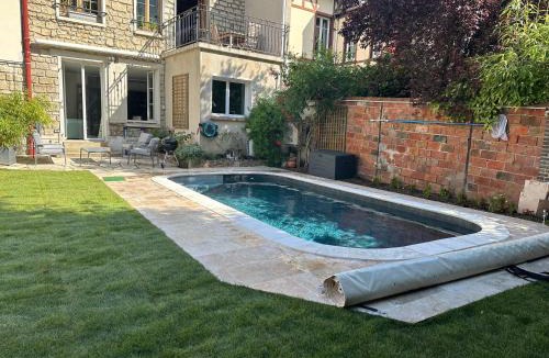 Poissy Apartment | Bonheur en Seine, Piscine, Vue Seine