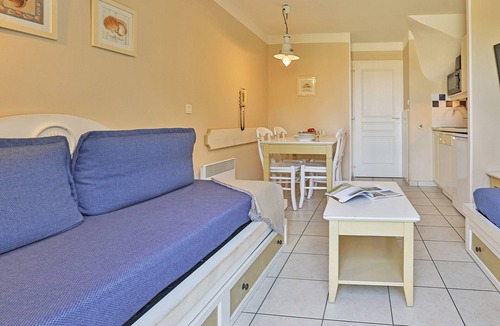 Bourgenay Apartment | Bourgenay Flat Near Coastal Slopes