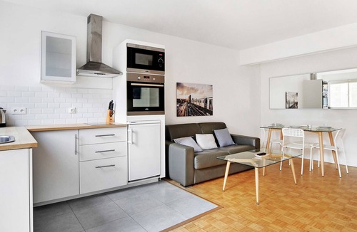 Quartier de la Roquette Apartment | Bright 1 BDR with terrace/ Bastille- MOBILITY LEASE