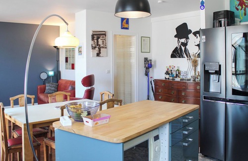Clichy Apartment | Bright apartment with balcony - 6 people