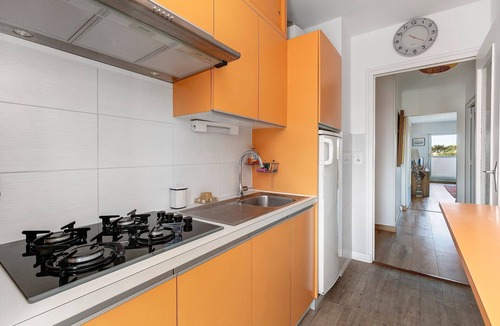 Pornichet Apartment | Bright Central Apartment for 4 with Balcony and Wi-Fi