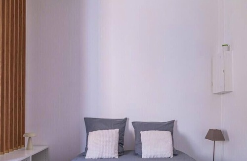 Nord - Gare Apartment | Bright cocoon near the station - Pets OK