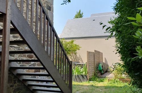Saint-Cast-le-Guildo Apartment | Bright confortable flat facing the sea with private garden