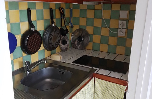 Lannion Apartment | Bright, quiet gîte close to the pink granite coast