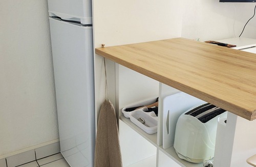 La Turballe Apartment | Bright Studio with Sea View, “Port and Beach”, Parking, Balcony