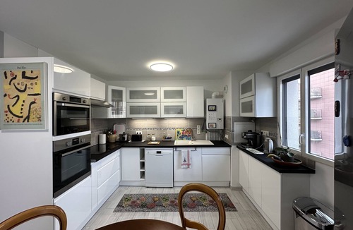 Saint-Ouen Apartment | Bright sunny new flat 753 sqft 2 bedrooms +free parking