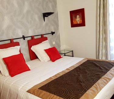 Pontivy Hotel | Brit Hotel Essentiel Pontivy Robic