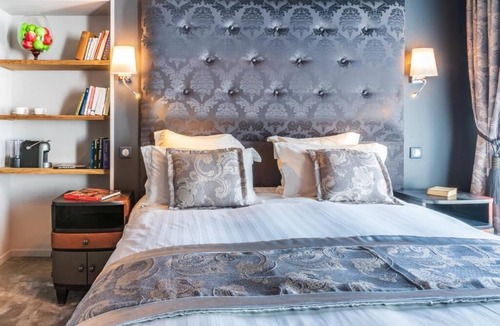 Lisieux Hotel | BRIT HOTEL PRIVILEGE LISIEUX – La Villa des Arts