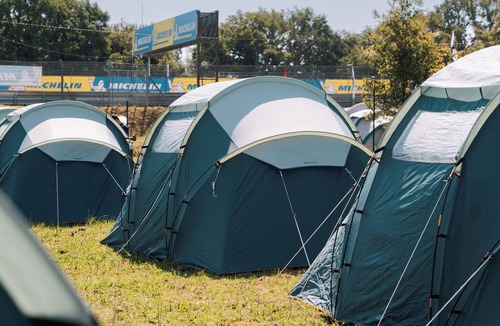 Le Mans RV Rental | Bronze Camping