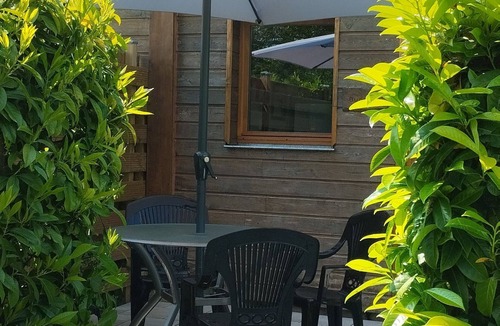 Cherbonnieres Cottage | Buddleia, cosy gite, private terrace, shared swimming pool heated to 28°C