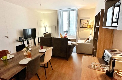 Porte-Dauphine Apartment | Céline 28