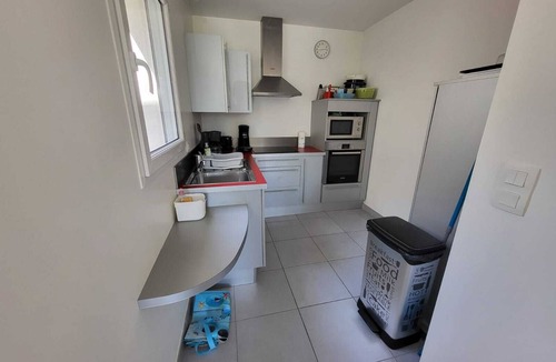 Carnac House | Calm 3 bedrooms house, walking distance to beachs and shops