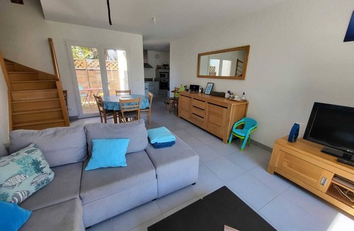 Carnac House | Calm 3 bedrooms house, walking distance to beachs and shops