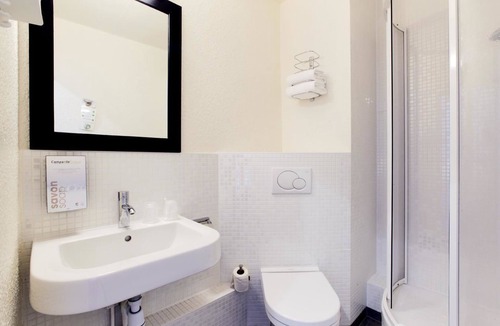 Chenevier-Demenitroux Hotel | Campanile Creteil Centre