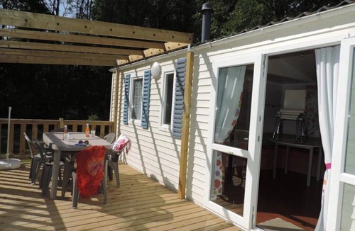 Illiers-Combray House | Camping 3 étoiles - Piscine - ccbgad0