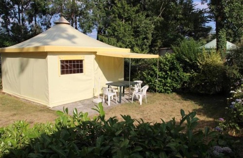 Guemene-Penfao House | Camping 3 étoiles - Piscine - ef0igf