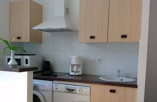 Cancale Apartment | Cancale le port appt 2 pers with courtyard, very bright15 km from ST MALO