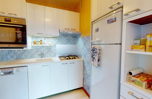 Saint-Gilles-Croix-de-Vie Apartment | Captain's cabin - Appart Face Port + Elevator
