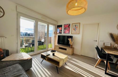 Les Hauts de Saint-Aubin Apartment | Casa Alma