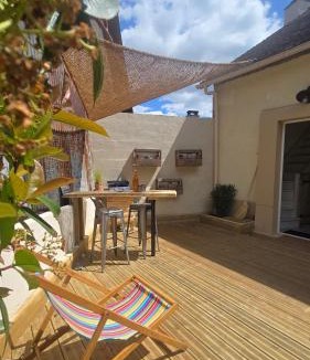 Dreux House | Casa del Castel